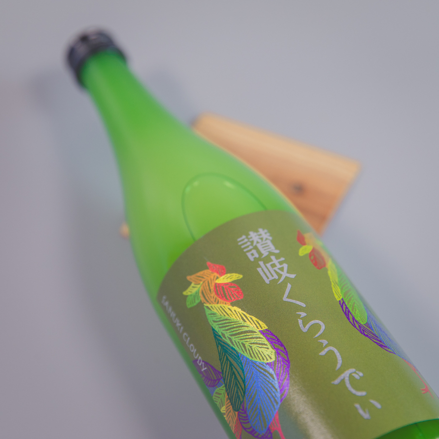 ....... japan sake ...720ml / river crane sake structure Kagawa prefecture 