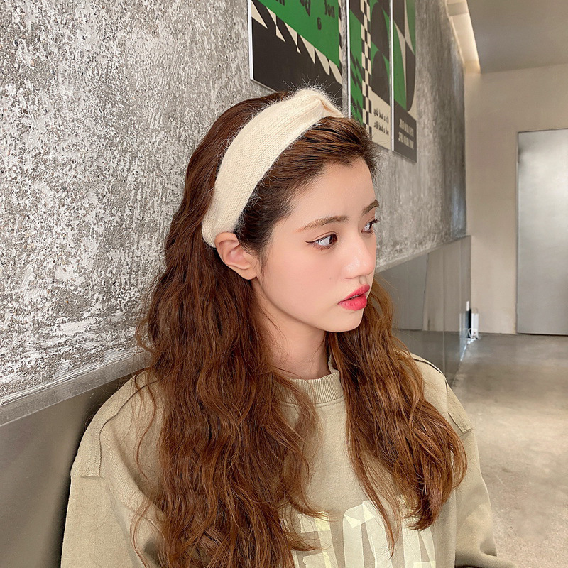 市場 送料無料 ベロア調 カチューシャ ヘッドバンド 幅広 編み込み ヘアアクセサリー ワイド レディース 髪飾り 太め ヘアアレンジ 三つ編み