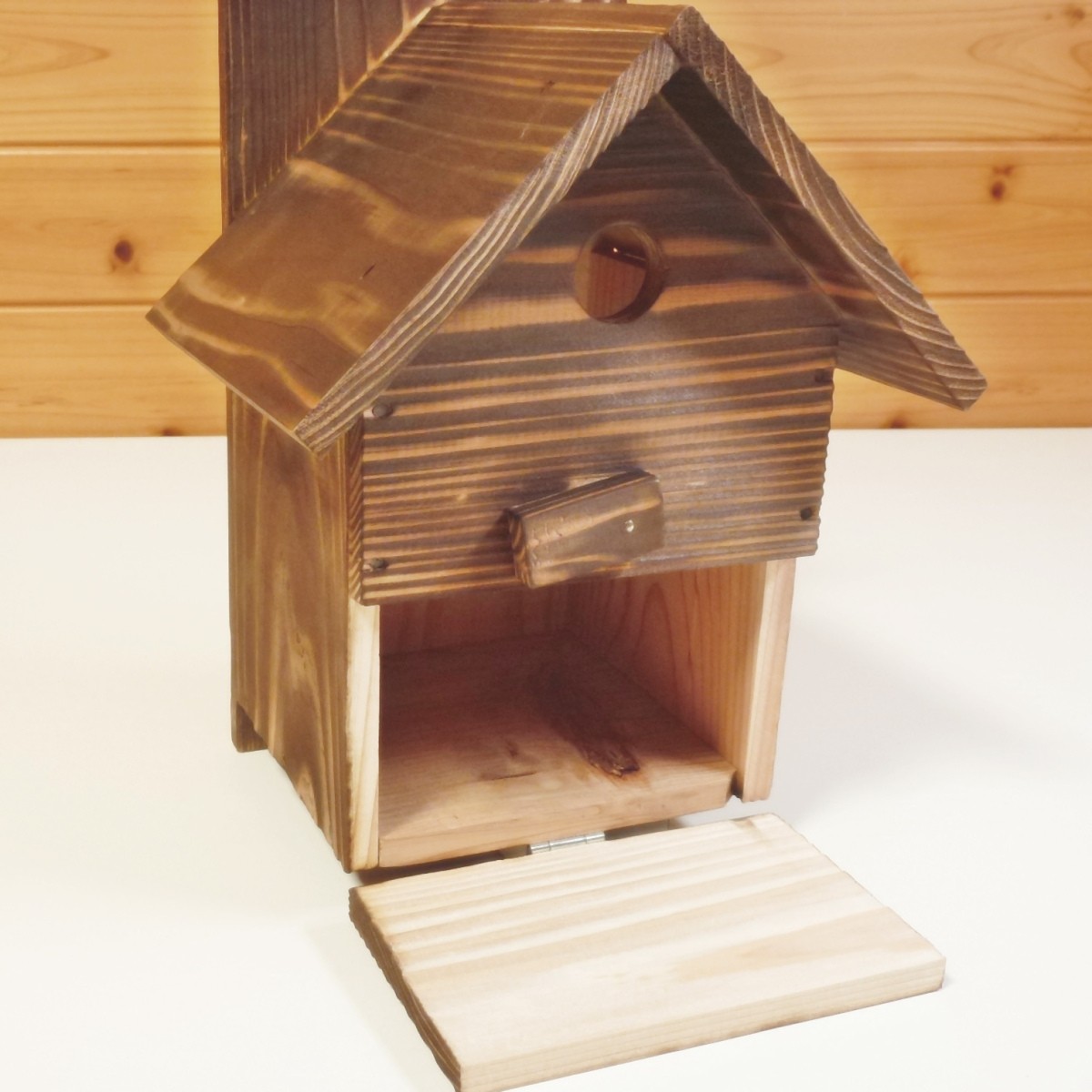 [ wild bird for nest box ] worker handmade roasting Japanese cedar bird house A( front door type ) nest box ( final product )