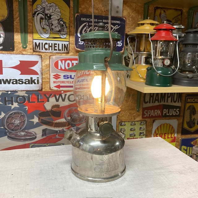  Coleman Coleman lantern 1939 year 5 month 242B latter term sunshine glove beautiful goods service being completed 