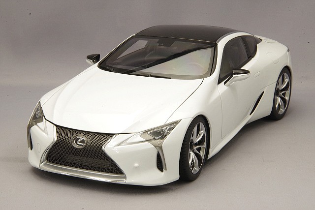 オートアート　レクサス　LC500　ミニカー　1/18 オートアート 1/18 レクサス LC500 メタリックレッド Amazon | AUTOart