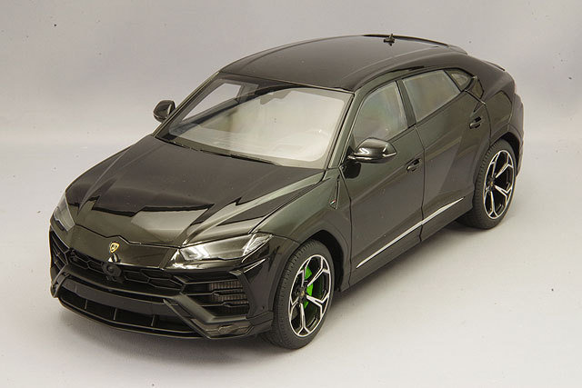 希少【未使用】MR Lamborghini ウルス 1/18スケール ブラック オートアート ランボルギーニ ウルス （ブラック） （1/18スケール