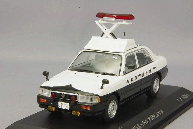 ヒコセブン 日産 クルー 1995 神奈川県警察交通部交通機動隊車両 （438