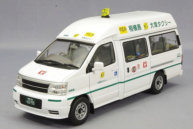 トミーテック LV-N43-02c 日産 エルグランド 大塚個人タクシー （1/43