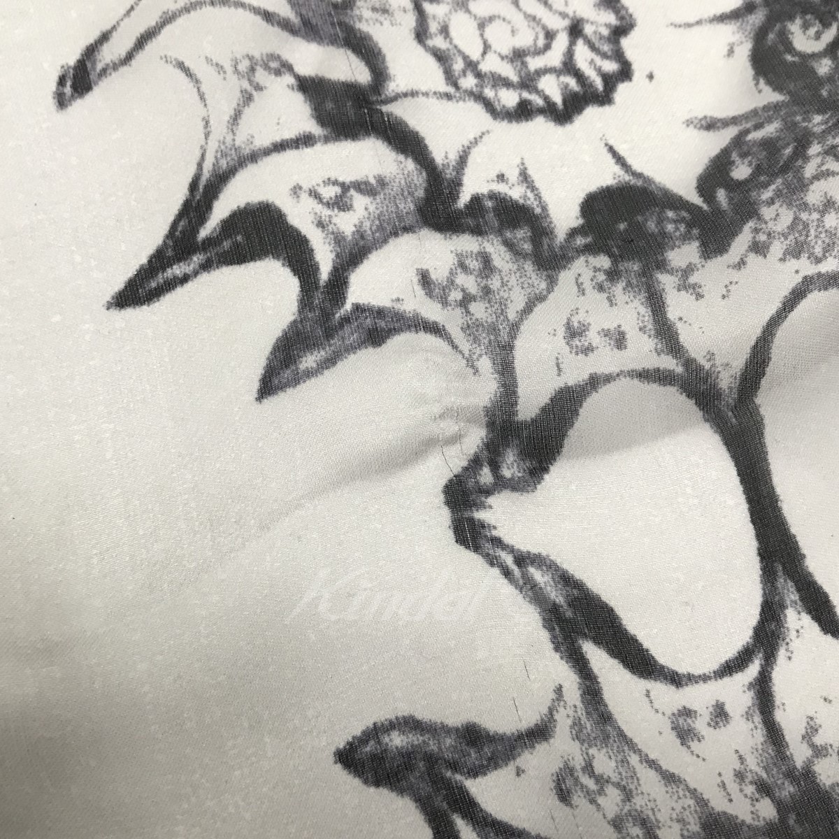 [ снижение цены ]ALEXANDER McQUEEN шелк Skull шарф серебряный (EC)