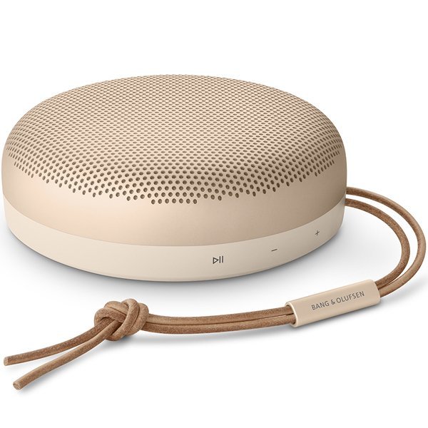 Bang & Olufsen 防水ポータブルBluetoothスピーカー BEOSOUND A1 2ND GEN Gold Tone Beoplay スマホ対応スピーカーの商品画像
