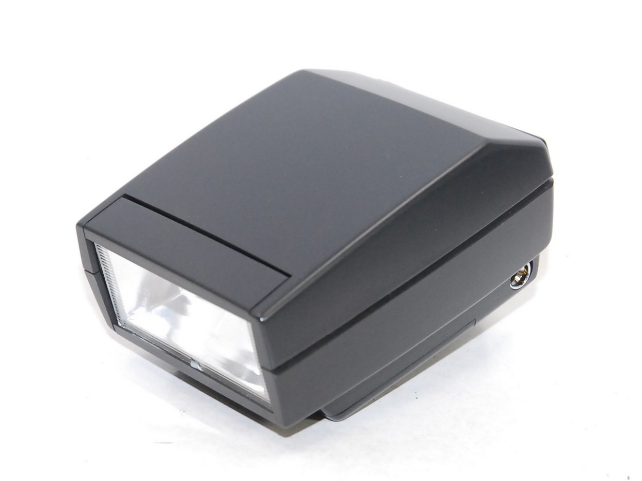 OLYMPUS electronic flash T32