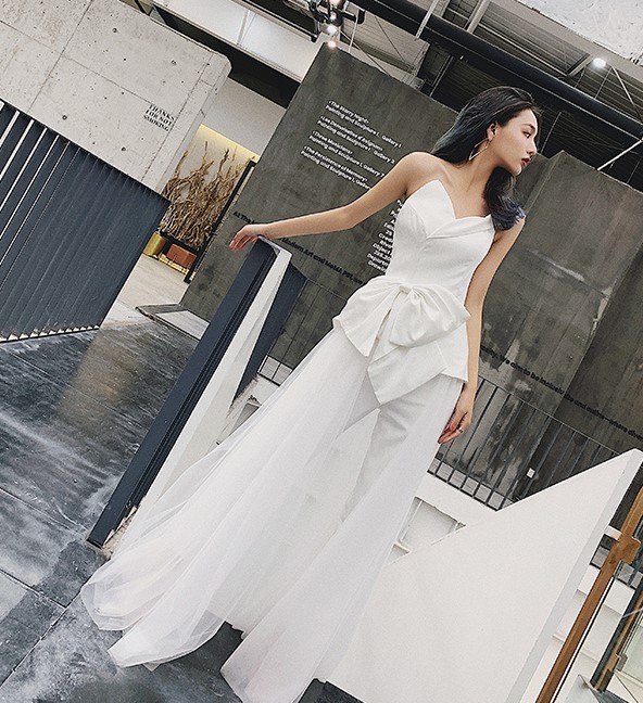 正規品 ウエディングドレス 花嫁 結婚式 二次会 白 パンツドレス 大きいサイズ 小さいサイズ ウエストリボン チュール ワンショルダー ノースリーブ ロングドレス 最安 Www Technet 21 Org