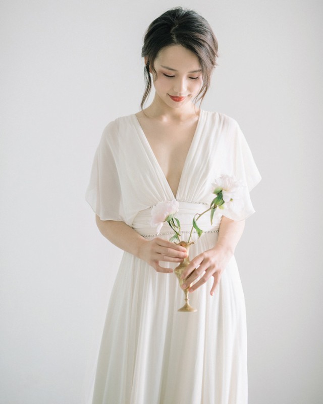 人気ブランドを ウェディングドレス マタニティ 袖あり 大きいサイズ ウエディングドレス 白 二次会 花嫁 バックレス Vネック 結婚式 妊婦 エンパイア 楽天1位 Www Thedailyspud Com