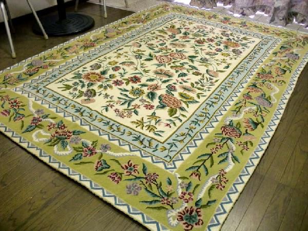 希少!!1目1目が芸術品□インド手刺繍 ラグマット 200×200 約 2畳