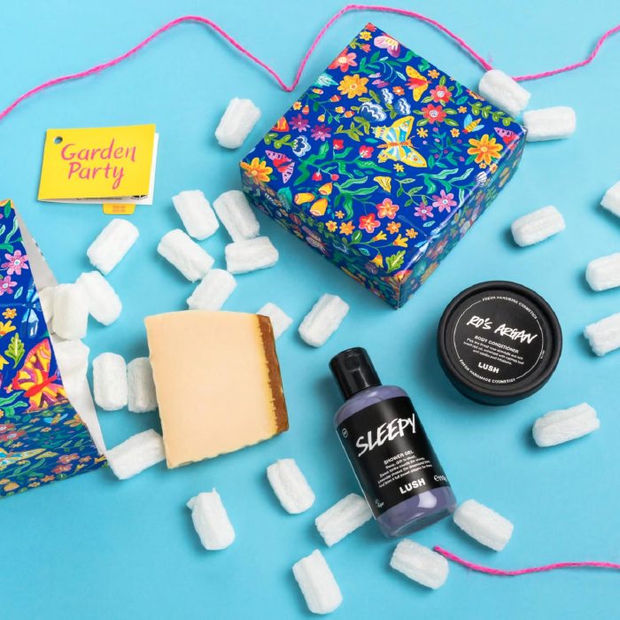 LUSH Rush official garden party gift .... March soap soap s Lee pi- shower gel body care present cosme coffret 