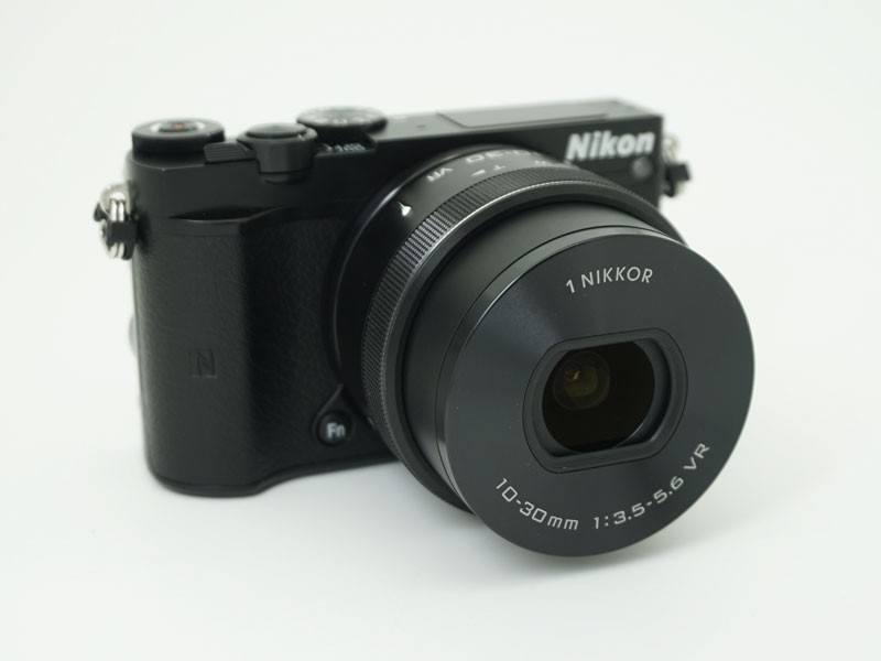 ニコン ニコンワン Nikon 1 J5 ダブルズームレンズキット（ブラック