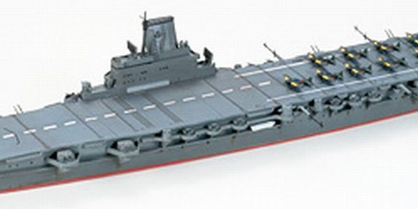 タミヤ　日本海軍　航空母艦　大鳳　1/700 プラモデル完成品　ジオラマ タミヤ 日本海軍 航空母艦 大鳳 1/700 プラモデル完成品 ジオラマ