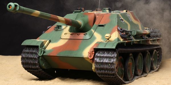 タミヤ 1/16RC ソビエト重戦車 JS-2 1944年型 ChKZ フルオペレーション