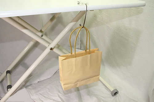  Baum &merushe с логотипом вешалка для сумки стол / стол сумка крюк Novelty переносной портфель ..BAUME&amp;MERCIER[ кошка pohs отправка ] б/у 