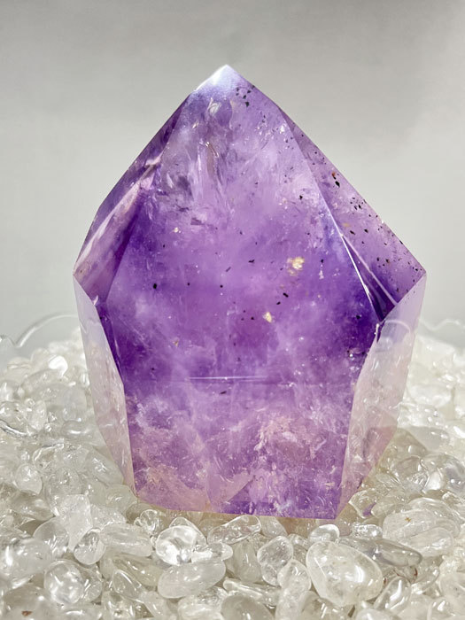  натуральный Ame si -тактный 1 шт . примерно 1.35kg высота примерно 11.5cm фиолетовый кристалл отметка Power Stone амулет любовь . на человек . удача в деньгах здоровье .. исключая . фэн-шуй .. счастливый случай 