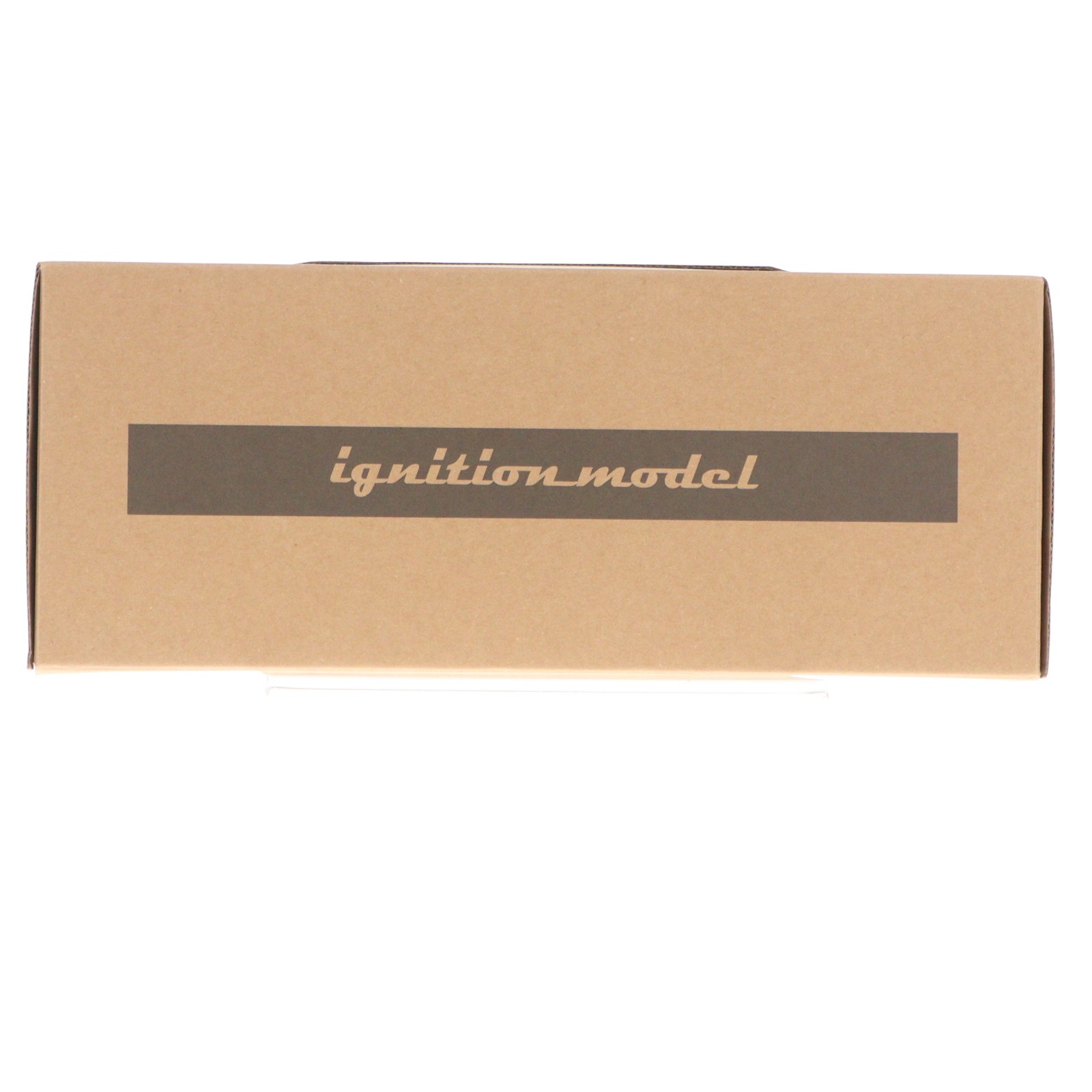 ignition model Nissan Bluebird U 2000GTX （G610） Red （1/18