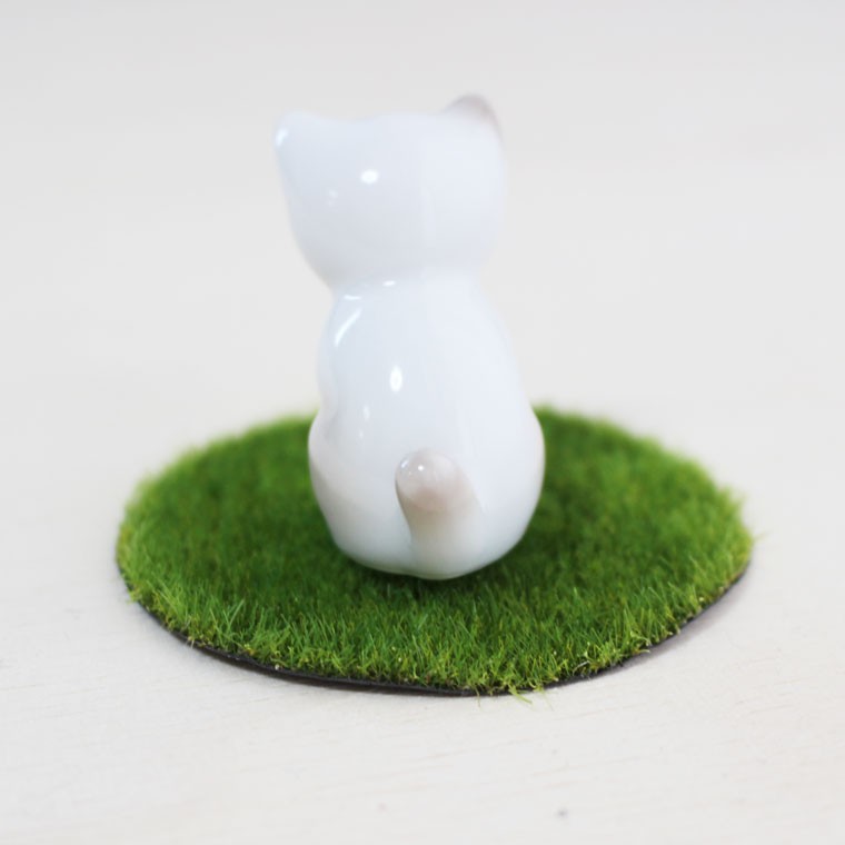 ミニ骨壷 有田焼 日本製 手作り あの子の形 おすわり Ac 6 猫 遺骨入れ ベージュ 新色 9番