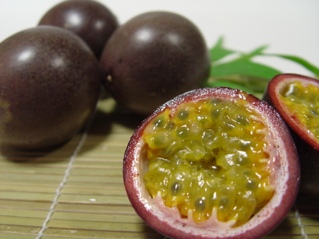  super goods passionfruit 1 box ( full cup ..) Okinawa prefecture production 