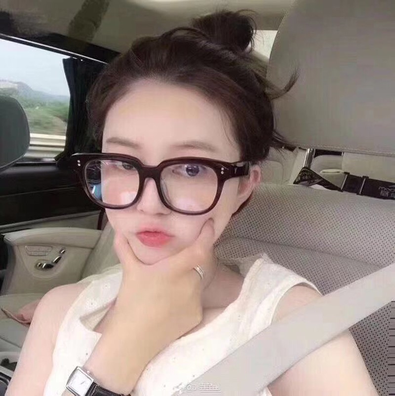 送料無料 Pc眼鏡 伊達メガネ ブルーライトカット 度なし眼鏡 レディース メンズ 男女兼用 ウェンリントン型 金属フレーム 細フレーム 軽量 軽い 細縁 メタルフレーム クリアレンズ だてめがね ファッション雑貨 レトロ おしゃれ かわいい かっこいい マーケティング