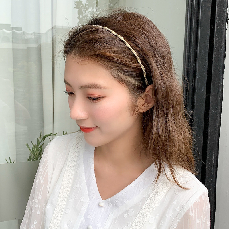 市場 カチューシャ 頭飾り ヘアバンド 冬 ファッション 秋 かわいい レディース