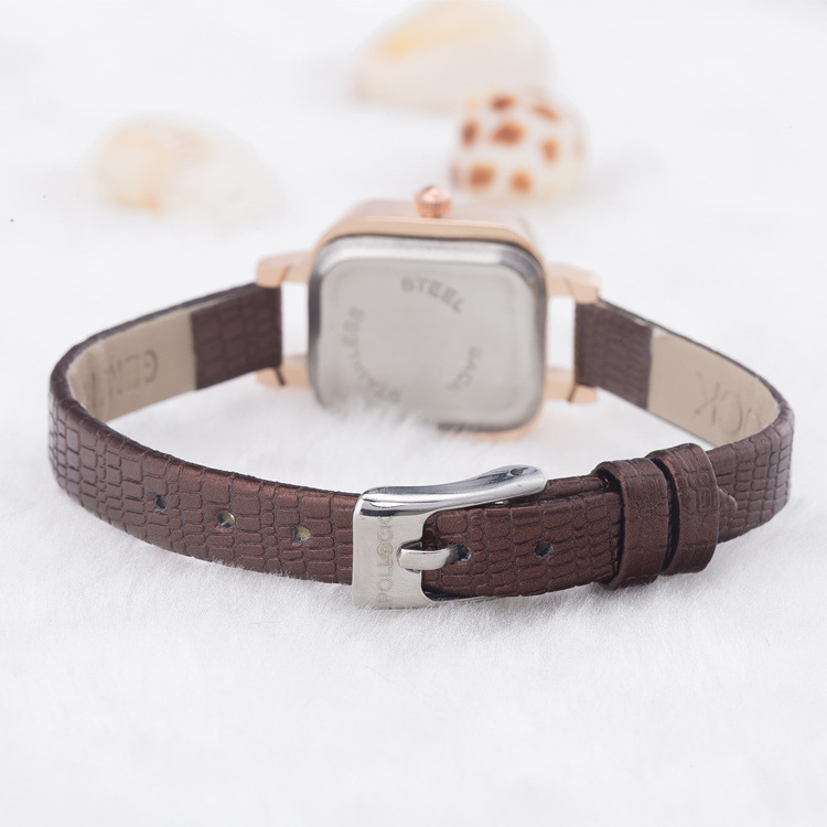 腕時計 ウォッチ 女性 レディース フェイクレザー フェミニン スクエア 四角 華奢 細身 シンプル エレガント ゴールド Zak 934 おとりよせ Com 通販 Yahoo ショッピング