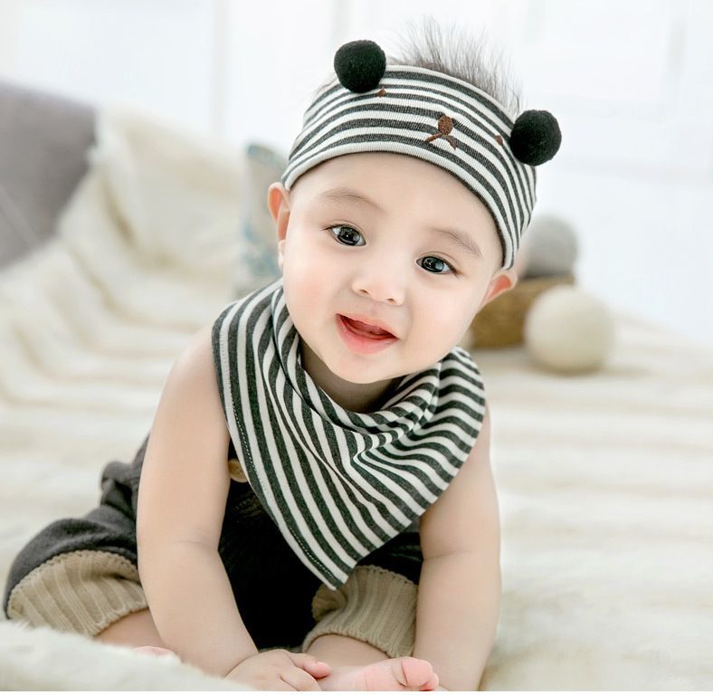 市場 ベビースタイ よだれかけ ヘアバンド ベビー 赤ちゃん おめかし 男の子 女の子 出産祝い 2点セット おでかけ ベビー用品 ヘアアクセサリー ベビーグッズ