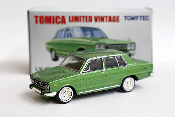 トミーテック LV-49b 日産 スカイライン 1800DX （シルバー） （1/64