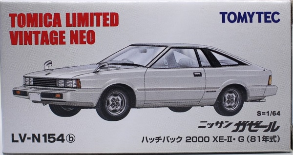 トミカリミテッドヴィンテージNEO ハッチバック2000 XE-Ⅱ 赤白
