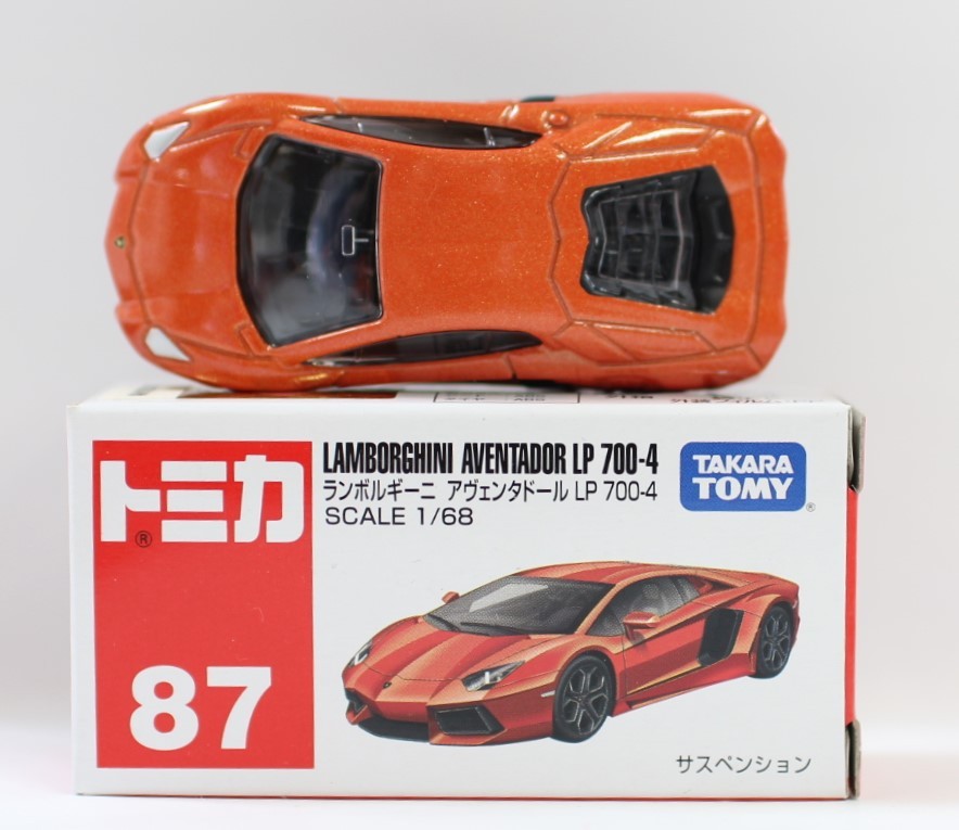 タカラトミー ランボルギーニ アヴェンタドール LP 700-4 （ゴールド