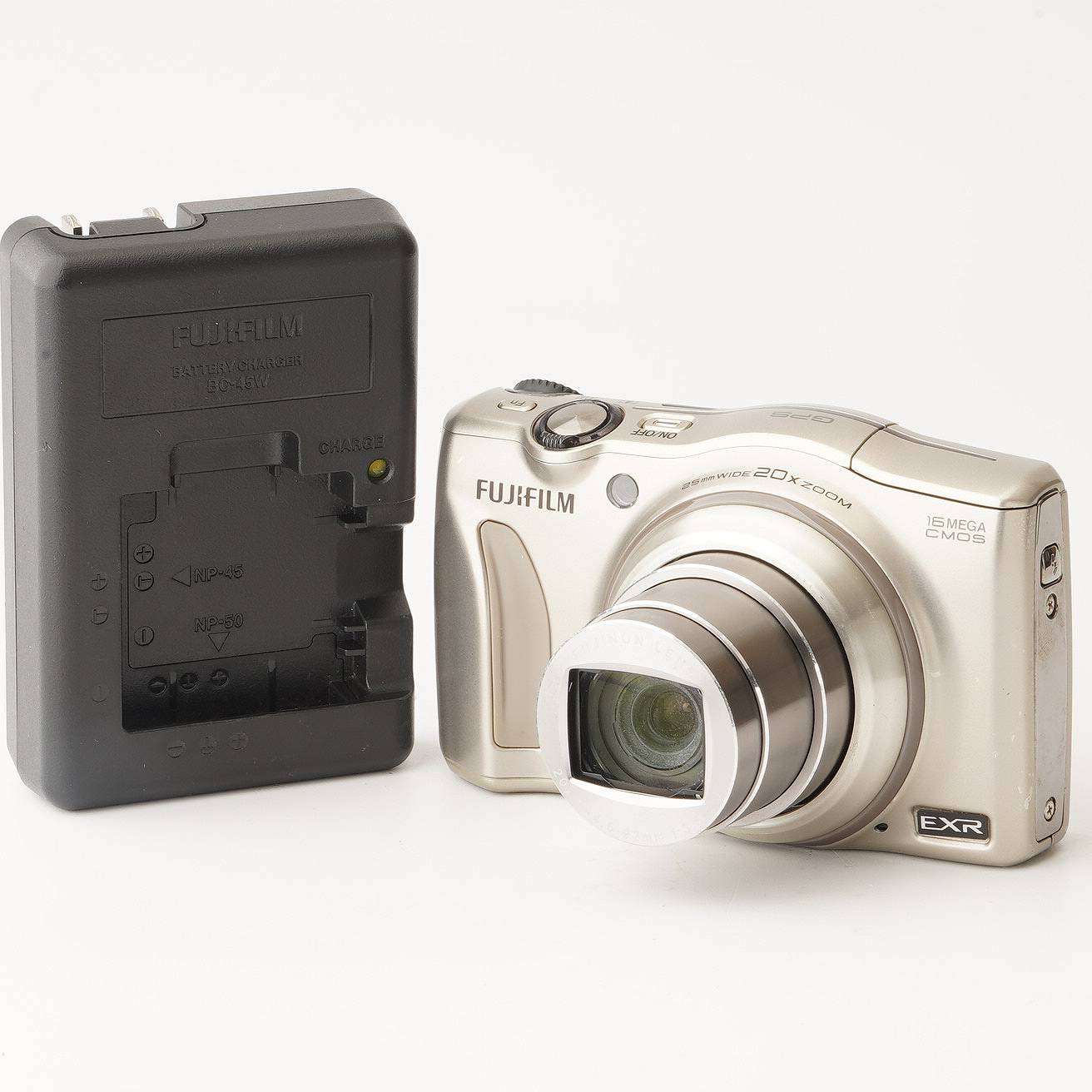 富士フイルム ファインピックス FinePix F770EXR（ホワイト