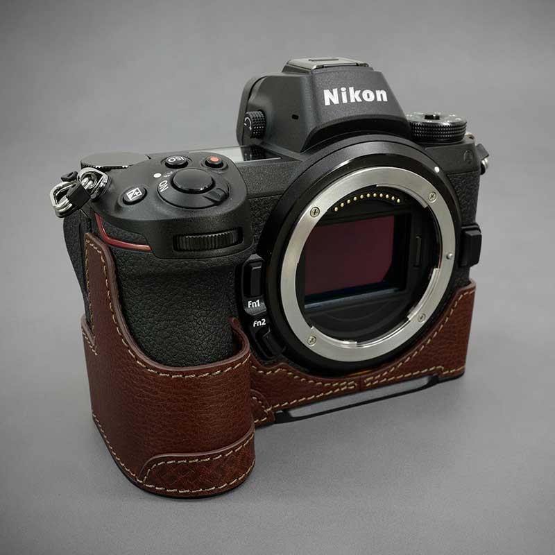 LIM S Italian MINERVA Genuine Leather Half Case for Nikon Z7 Z6 NK-Z71BR （ブラウン） カメラケースの商品画像