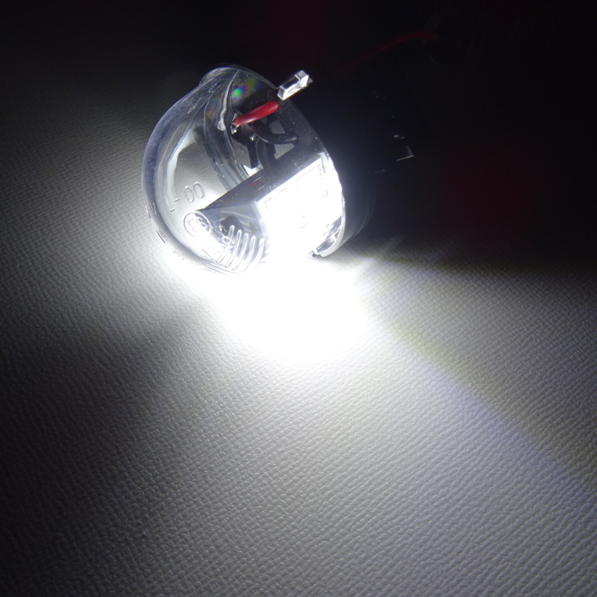  Suzuki линзы в одном корпусе LED подсветка номера лампа освещения Swift 