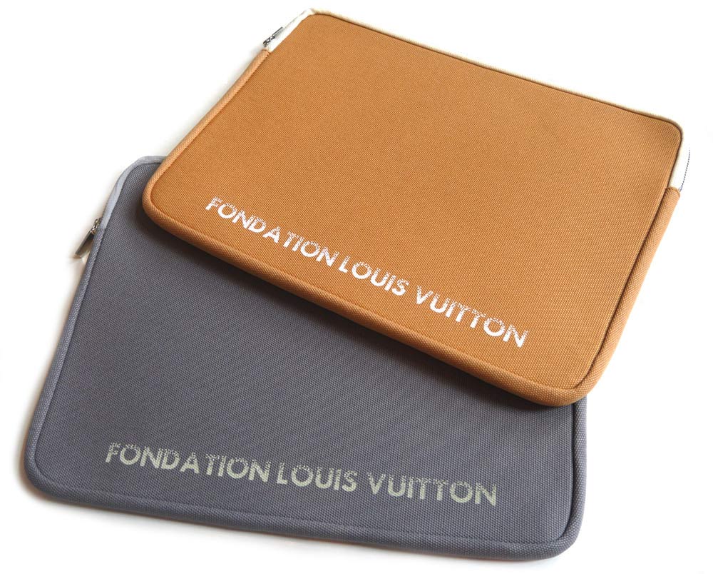  Paris limitation!LOUIS VUITTON/ Louis Vuitton art gallery / laptop case tablet case 15 -inch LAP top case / small articles pouch /FONDATION LOUIS VUITTON