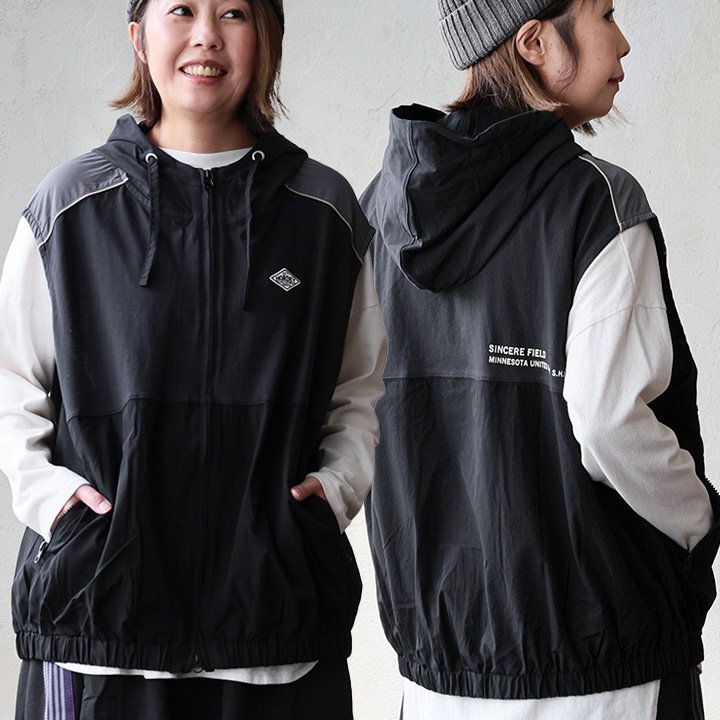 ベスト フード付き ノースリーブ 重ね着 異素材切り替え 配色 コットン 天竺 ナイロン ストレッチ 動きやすい カジュアル パティ