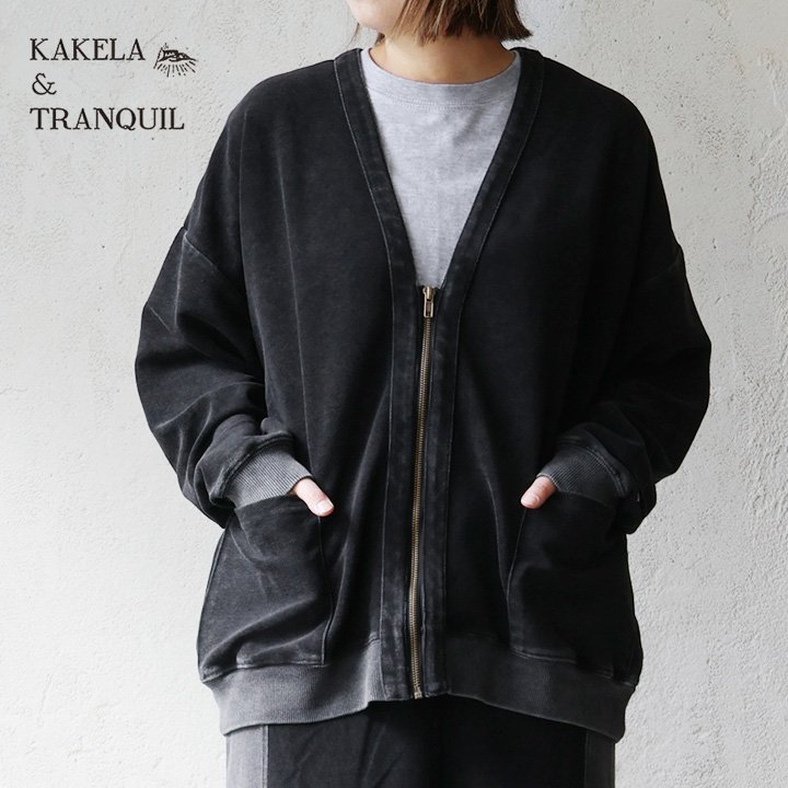 KAKELA＆TRANQUIL カケラ＆トランクイル カーディガン 長袖 Vネック 無地 ワンポイント 刺繍 バイオウォッシュ加工 褪せ色 ポケット パティ