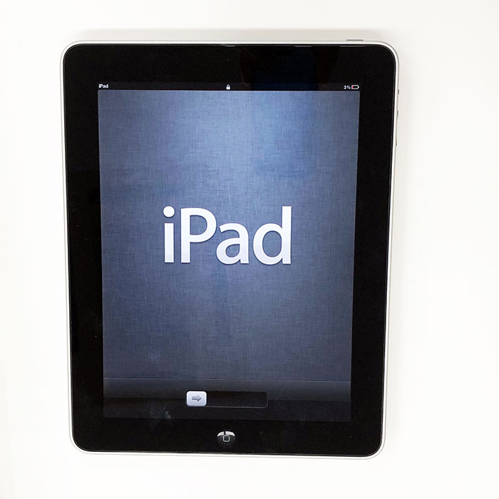 美品】iPad 初代クラシック Wi-Fi 16GB シルバー｜Yahoo!フリマ