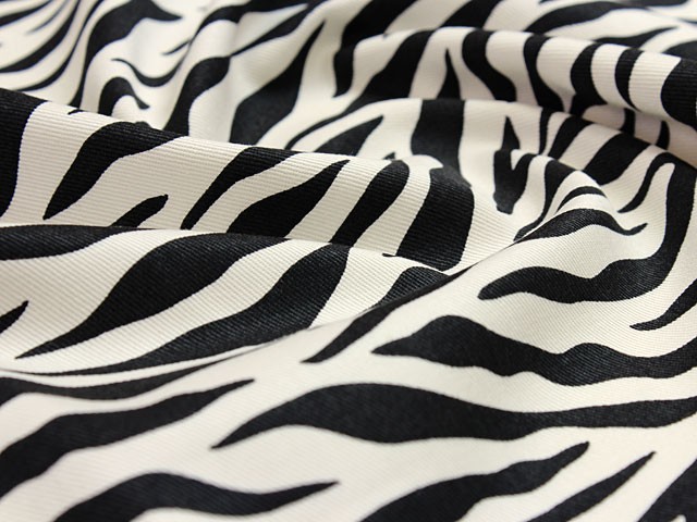  cloth go in . go in . cotton cotton tsu il animal print cotton 100% cow pattern Zebra giraffe pattern go in . preparation go in . preparation animal pattern stylish popular 