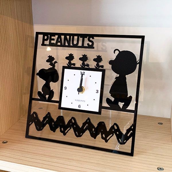 SNOOPY Charlie Brown acrylic fiber wall wall clock angle Snoopy wall wall clock interior goods 