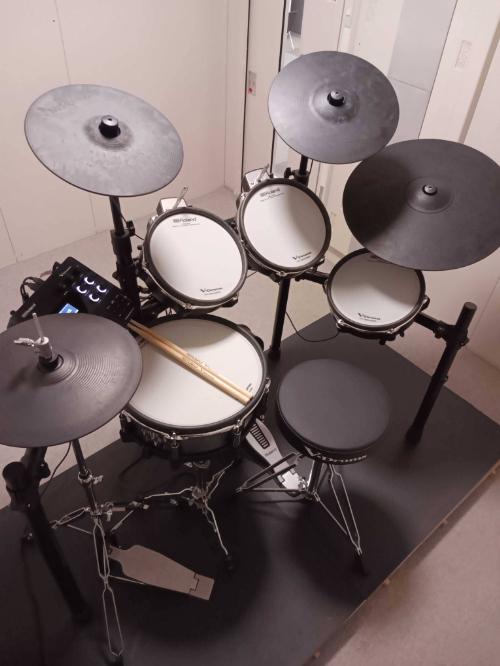 [ shop front exhibition goods * stock limit ]Roland Roland V-Drums electronic drum TD-27KV + MDS-Standard2 body only [ accessory optional ][ delivery installation free ][ outlet ]