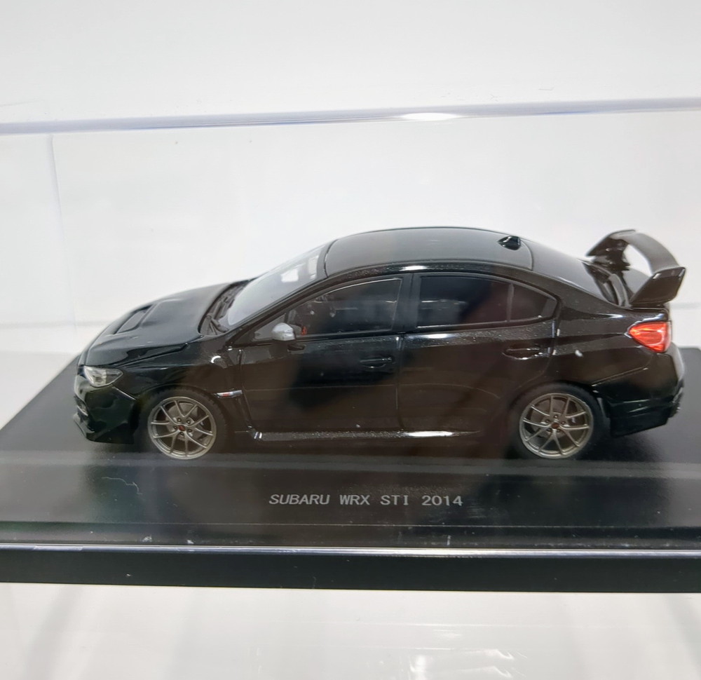 エブロ SUBARU WRX STI 2014 （Red） （1/43スケール 45313） おもちゃ