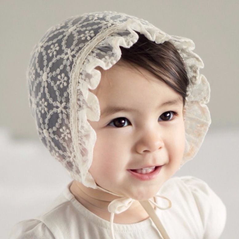 あすつく ボンネット帽 ベビー 帽子 ハット レース 刺繍 花柄 フリル 赤ちゃん 新生児 春夏 日除け お出掛け 記念日フォト 出産祝い あご紐 レトロ 可愛 Columbiatools Com