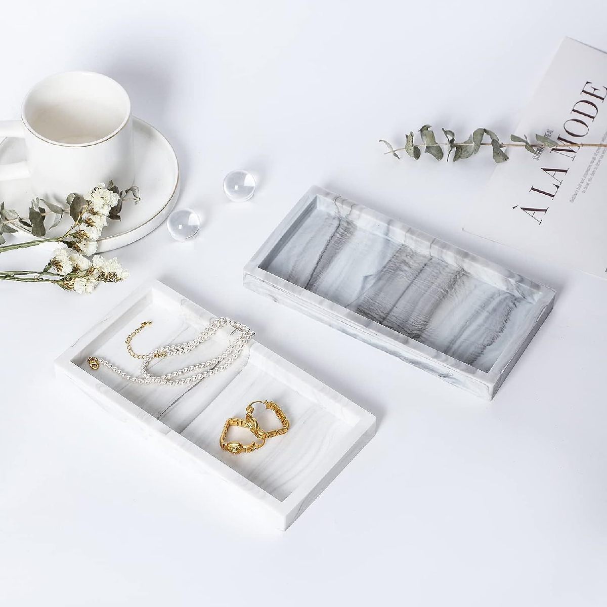  бардачок tray tray место хранения сопутствующие товары аксессуары tray губка класть бутылка класть кухня кухня уборная вход living стол вокруг модный 