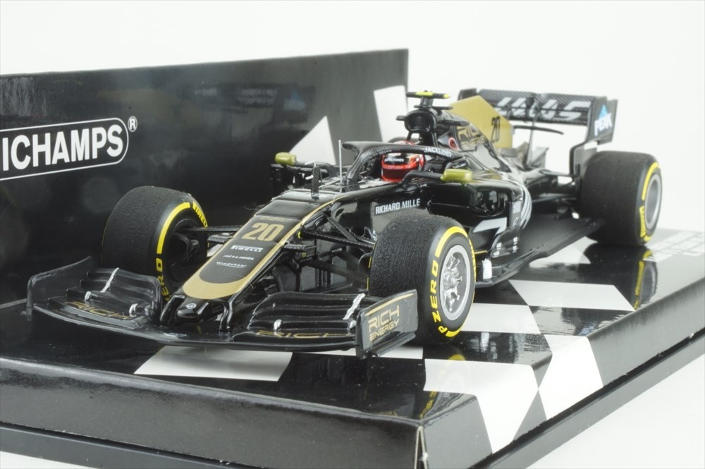 ミニチャンプス リッチエナジー ハース F1 チーム VF-19 ケビン