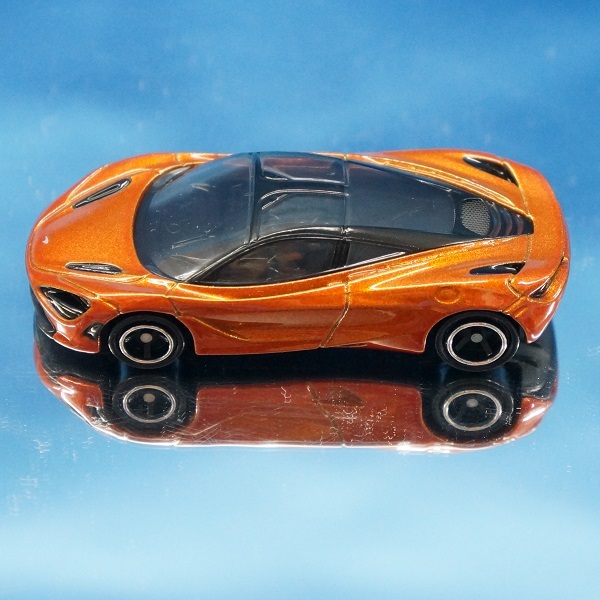  production end Tomica 57 McLAREN 720S