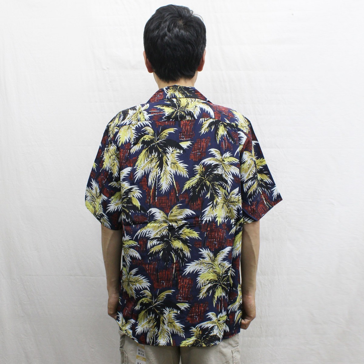 送料無料】 Avanti 1190 BREEZE Vintage-style Silk Aloha Shirt