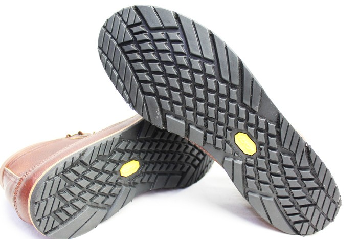 RUSSELL MOCCASIN（ラッセルモカシン） / Minimalist Short Thula