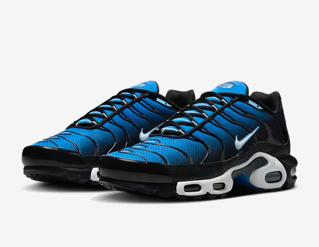 NIKE AIR MAX PLUS 