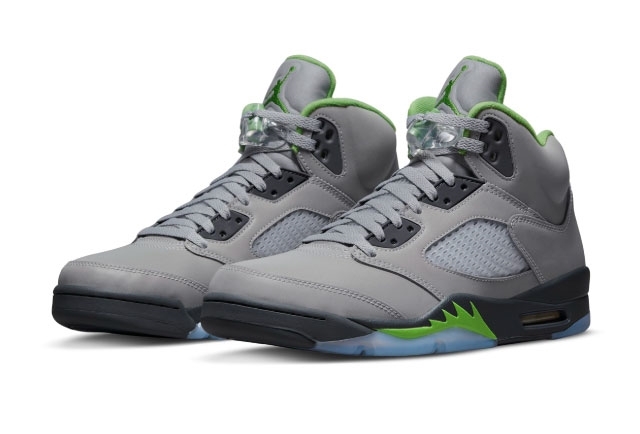 AIR JORDAN 5 "GREEN BEAN"（2022） DM9014-003 （シルバー/グリーンビーン/フリントグレー）