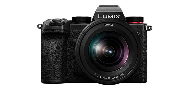 Panasonic LUMIX DC-S5K-K 標準ズームKレンズキット（ブラック） LUMIX LUMIX Sシリーズ ミラーレス一眼カメラの商品画像